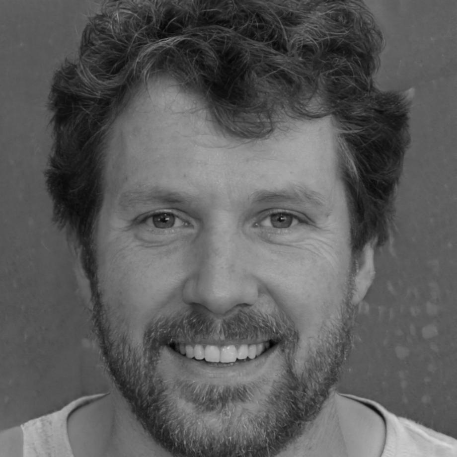 Thomas Müller - Finanzanalyst